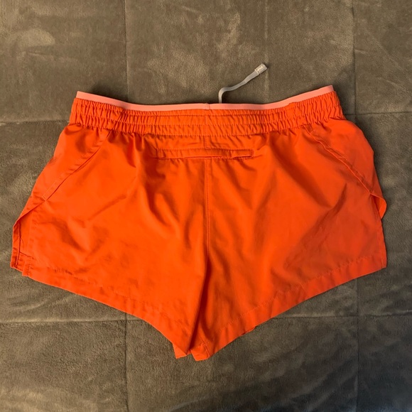 Nike shorts - Picture 2 of 3